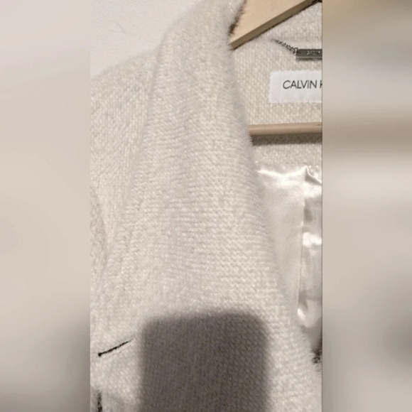 Calvin Klein belted asymmetrical furry off white coat jacket, size L, like new! - Picture 11 of 15